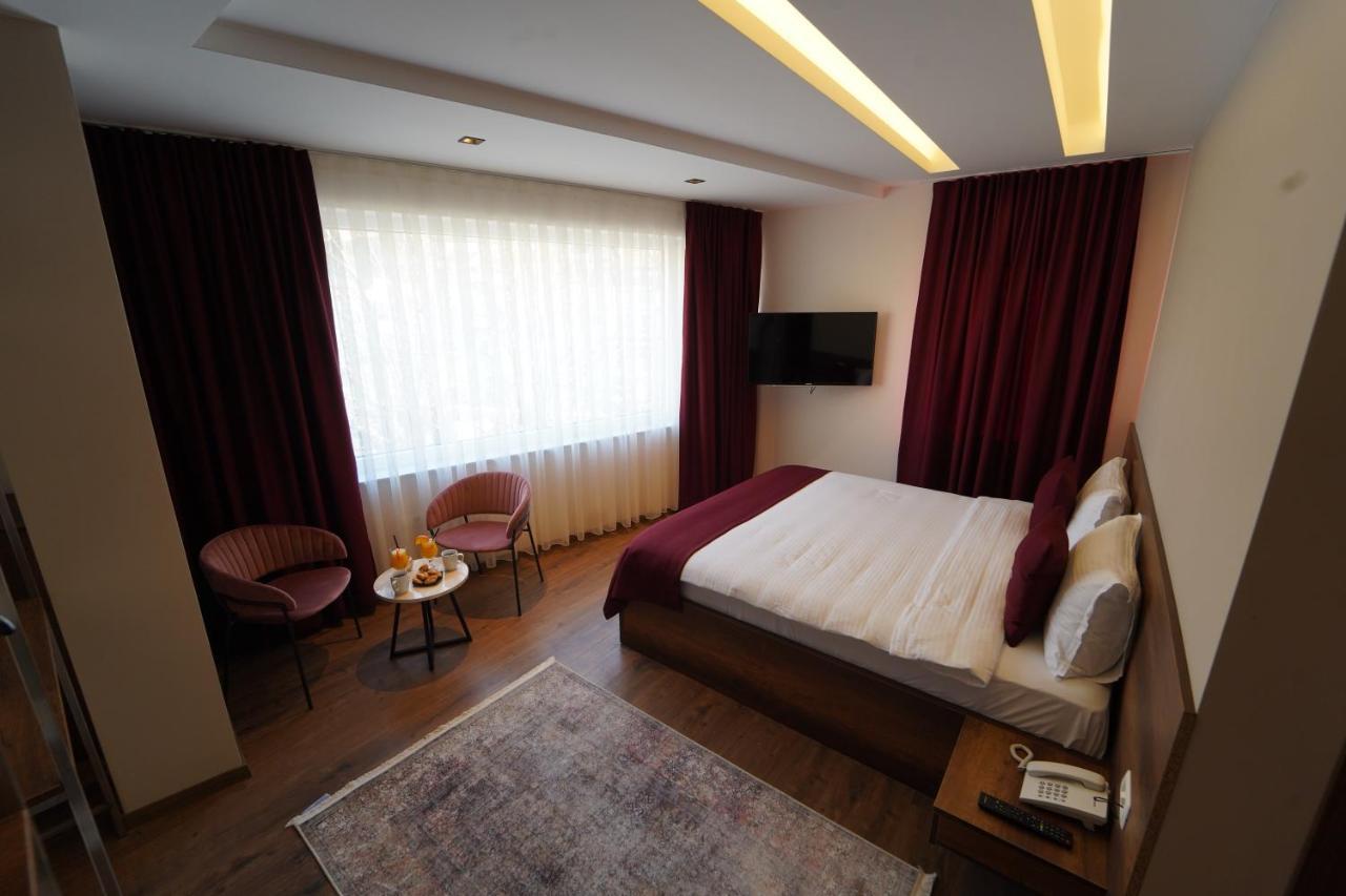 Monarch Hotel Prizren Exterior photo