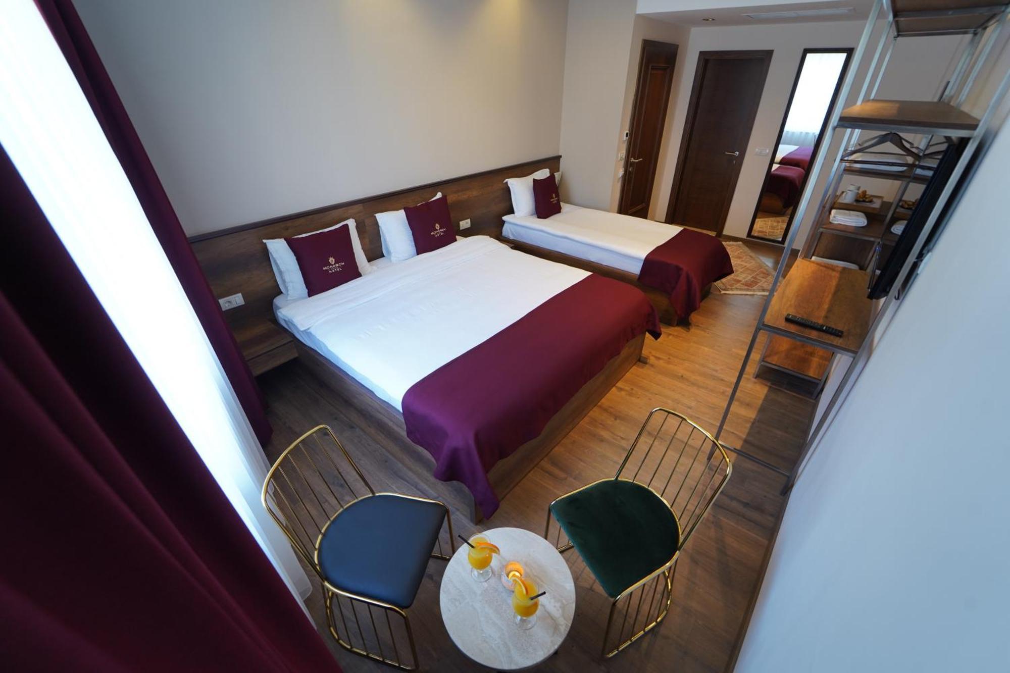 Monarch Hotel Prizren Exterior photo