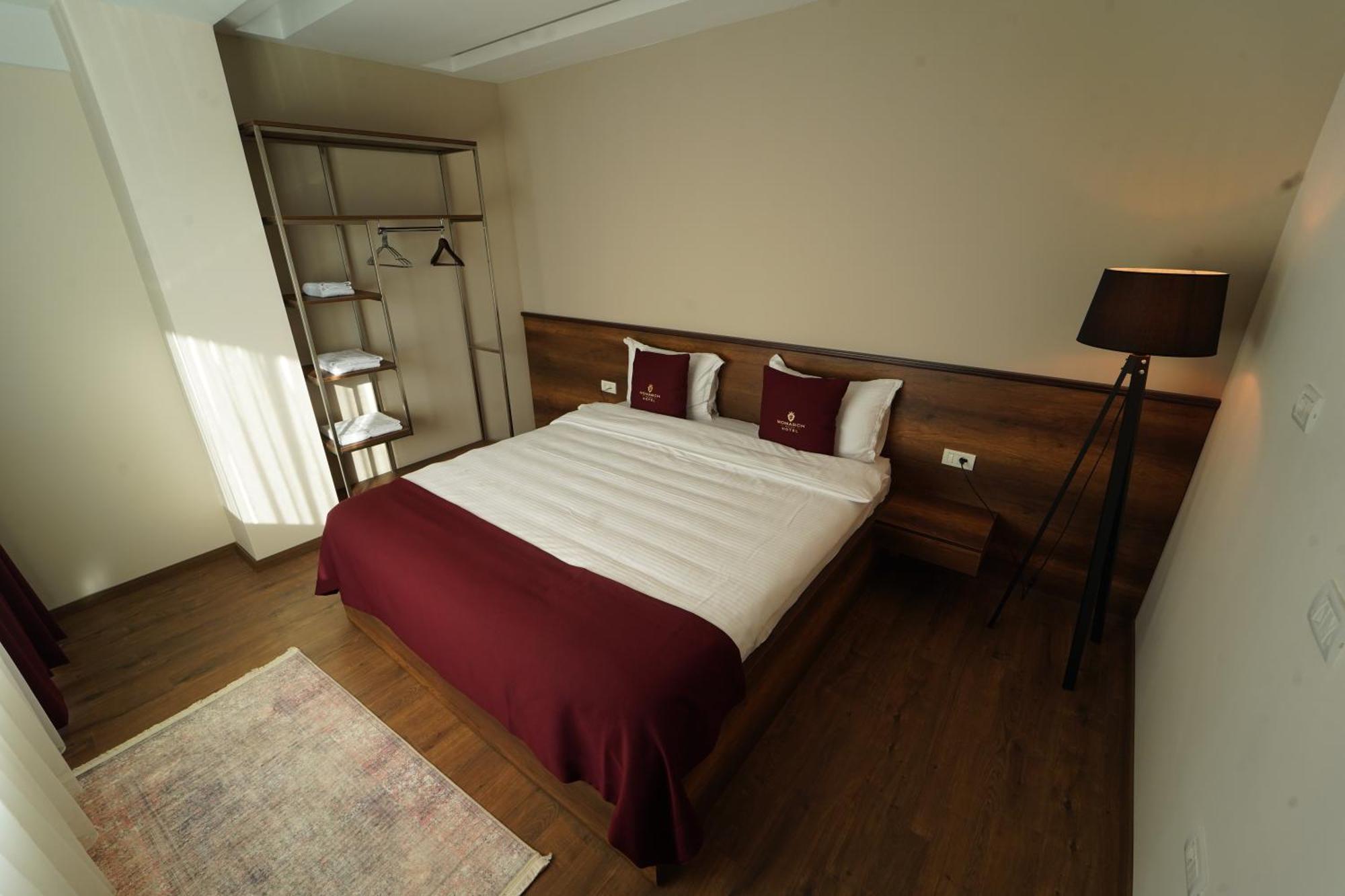 Monarch Hotel Prizren Exterior photo