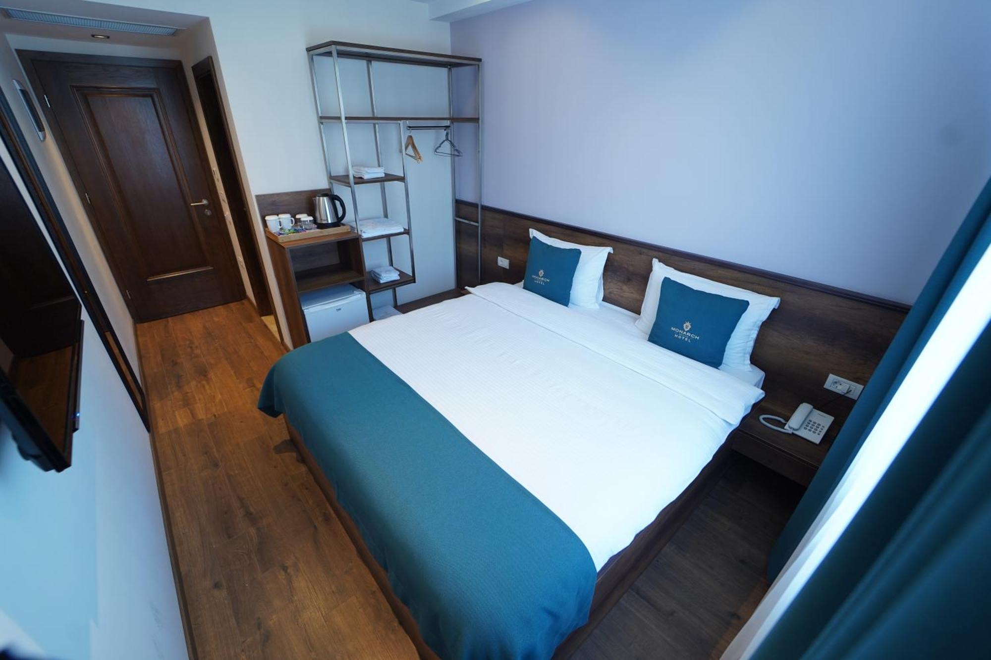 Monarch Hotel Prizren Exterior photo